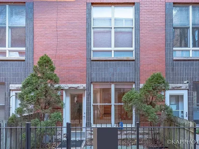 1724 North Winnebago Avenue Unit B, Chicago, IL 60647, exterior