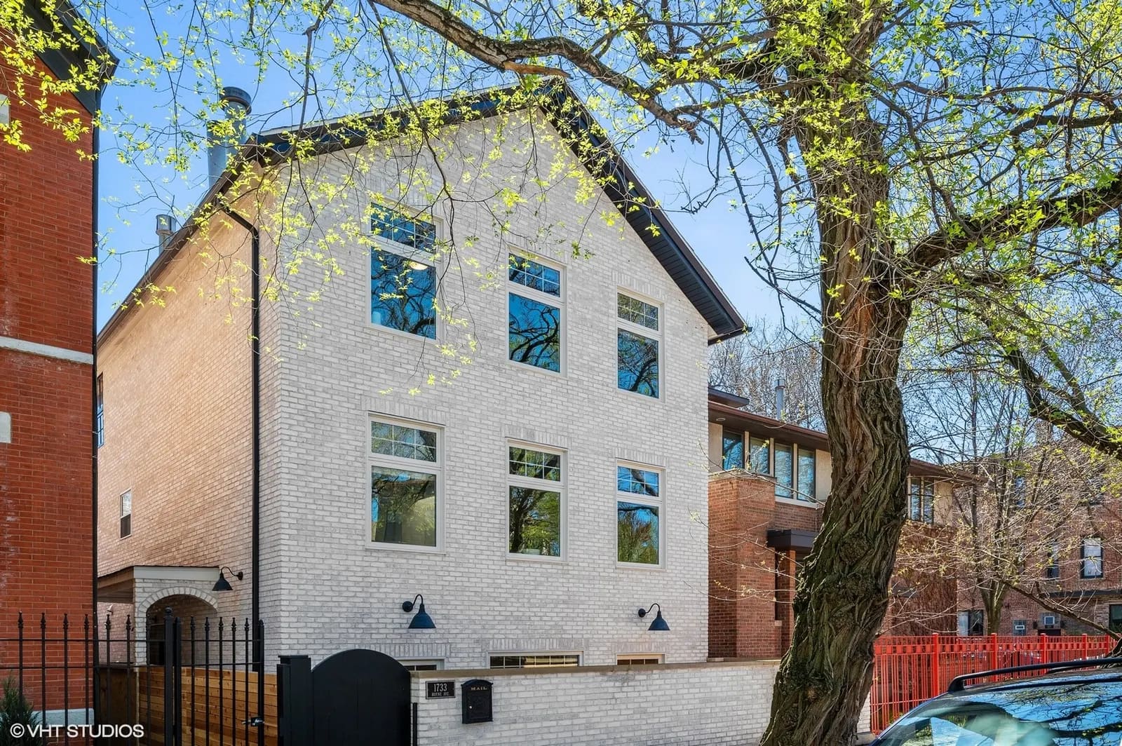 1733 N HOYNE Avenue, Chicago, IL 60647, exterior