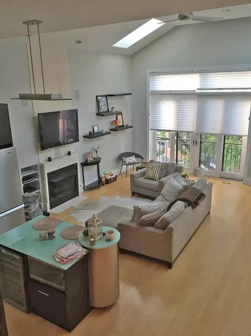 2455 West Walton Street Unit 3, Chicago, IL 60622, exterior