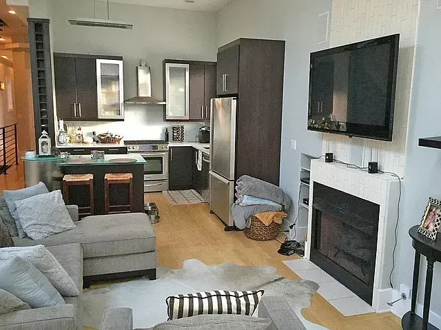 2455 West Walton Street Unit 3, Chicago, IL 60622, photo 2