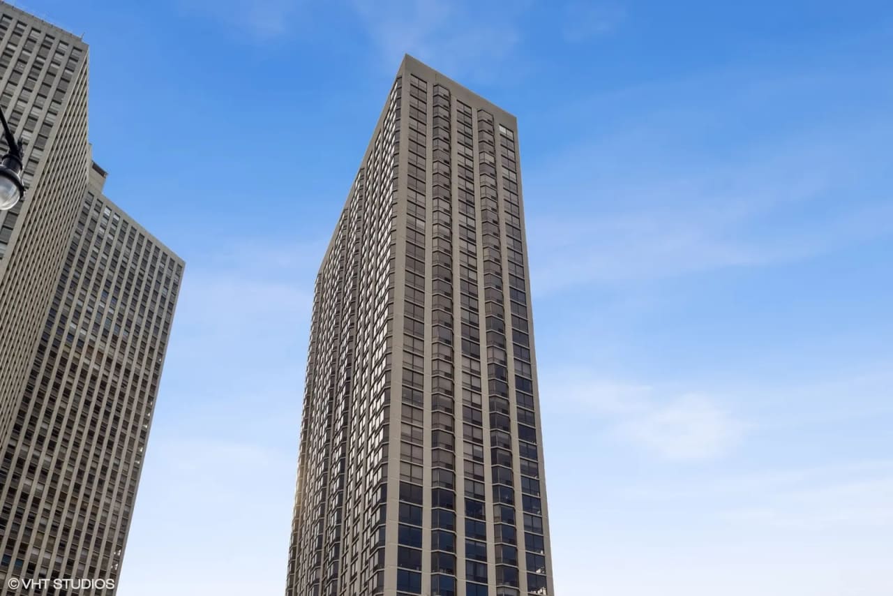 2650 N Lakeview Avenue Unit: 1207, Chicago, IL 60614, Chicago