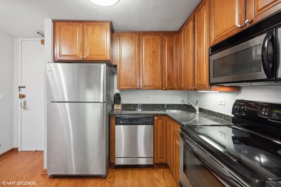 2650 N Lakeview Avenue Unit: 1207, Chicago, IL 60614, photo 10