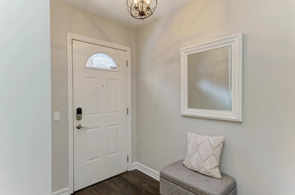 512 N Peoria Street, Chicago, IL 60642, photo 5