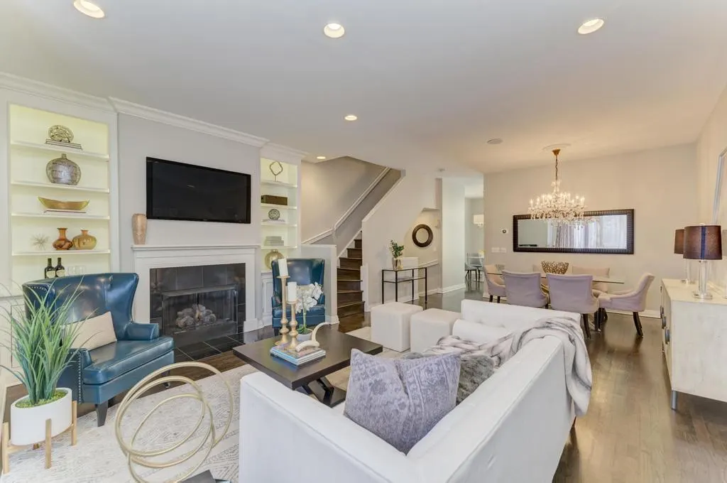 512 N Peoria Street, Chicago, IL 60642, photo 9