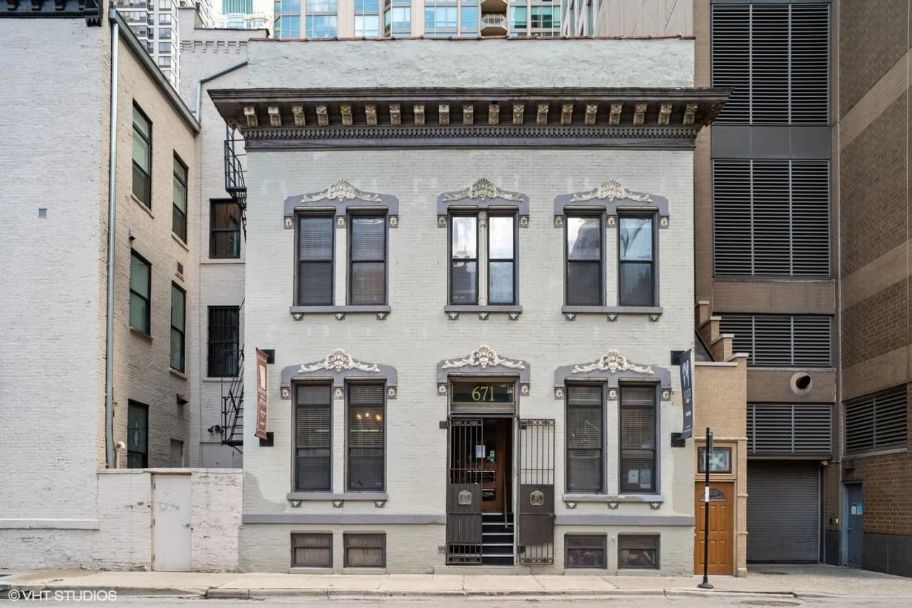 671 N State Street, Chicago, IL 60654, Chicago