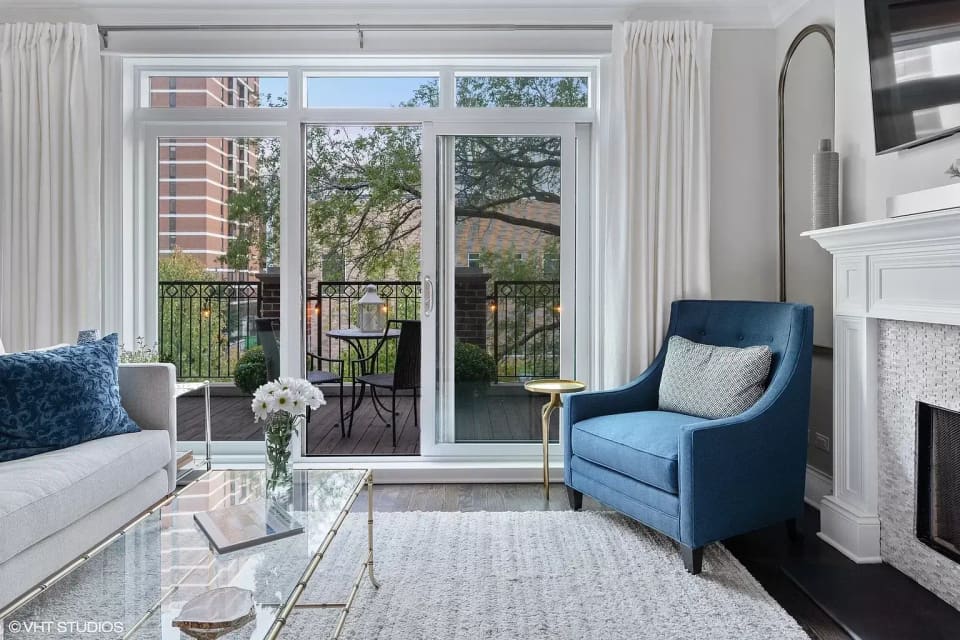 902 West Barry Avenue Unit 3, Chicago, IL 60657, photo 3